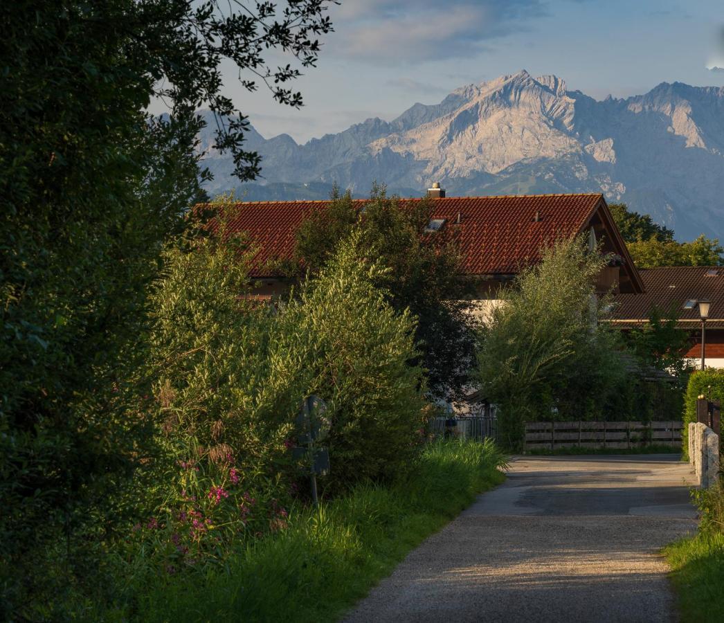 Das Bergquartier - Ferienwohnung Muhlberg Oberau  Exterior photo